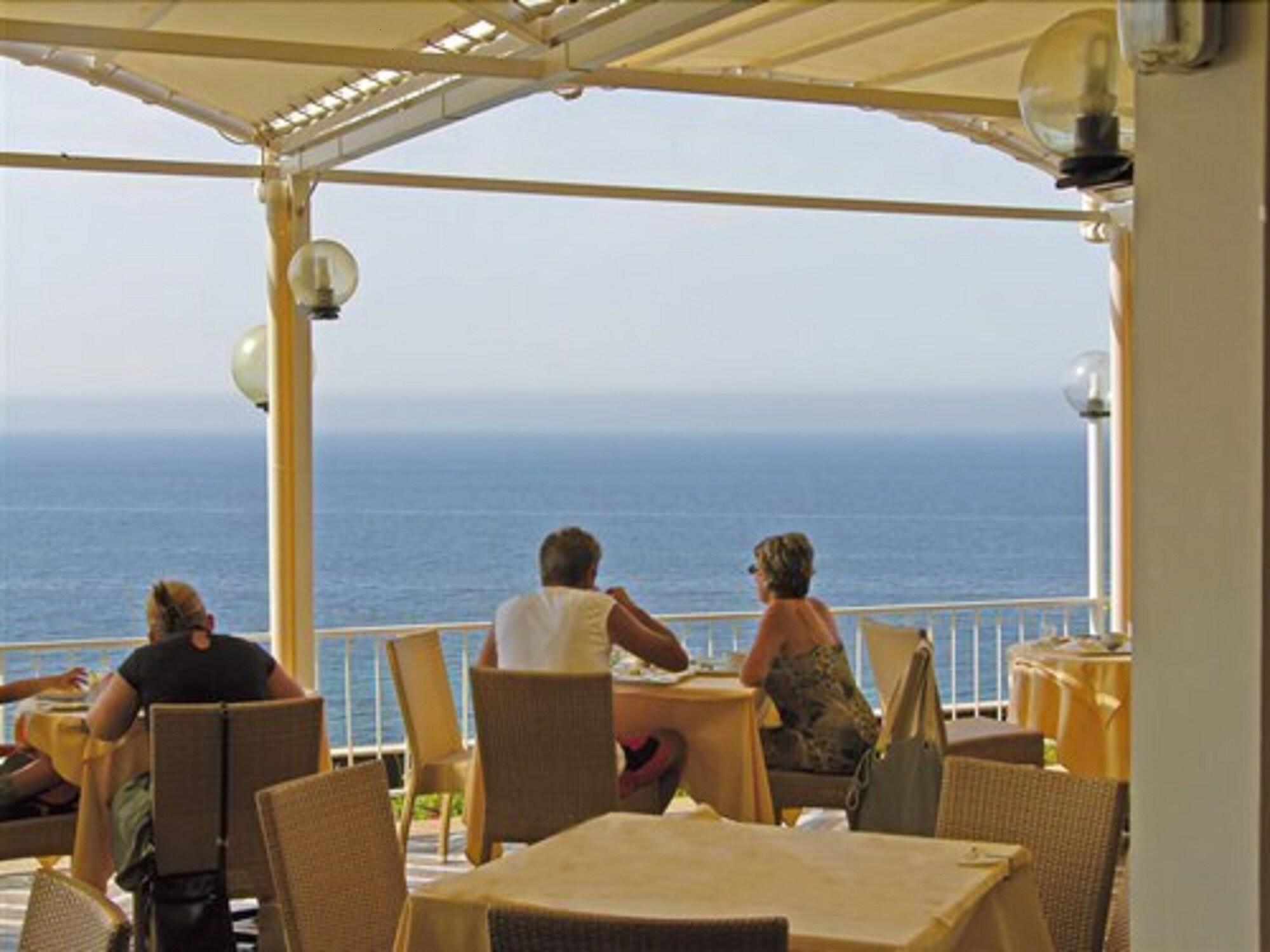 Mangia'S Torre Del Barone Resort شاكا المظهر الخارجي الصورة